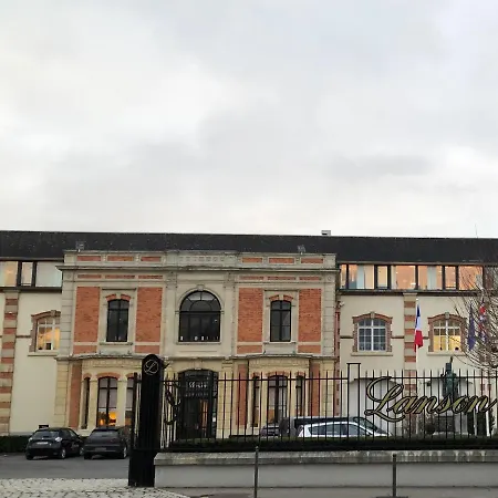 Joli Studio/lanson *